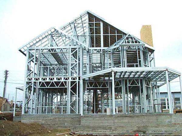 高安钢结构建筑的腐蚀问题应该如何预防